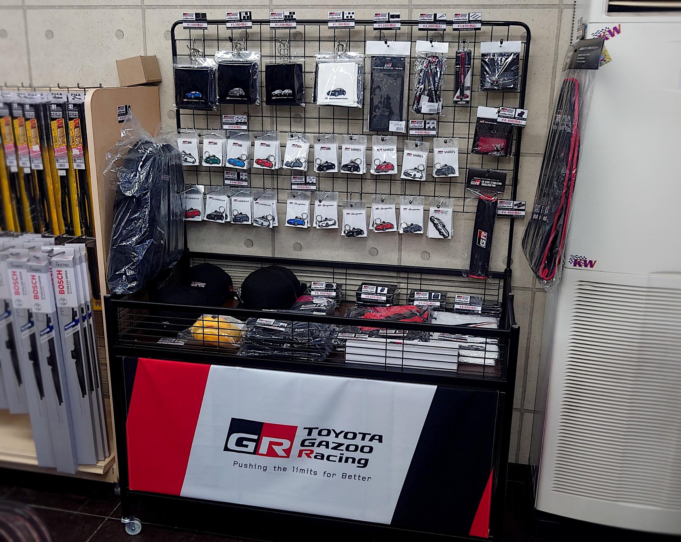 TOYOTA GAZOO Racing” オフィシャルグッズ の ポップアップ