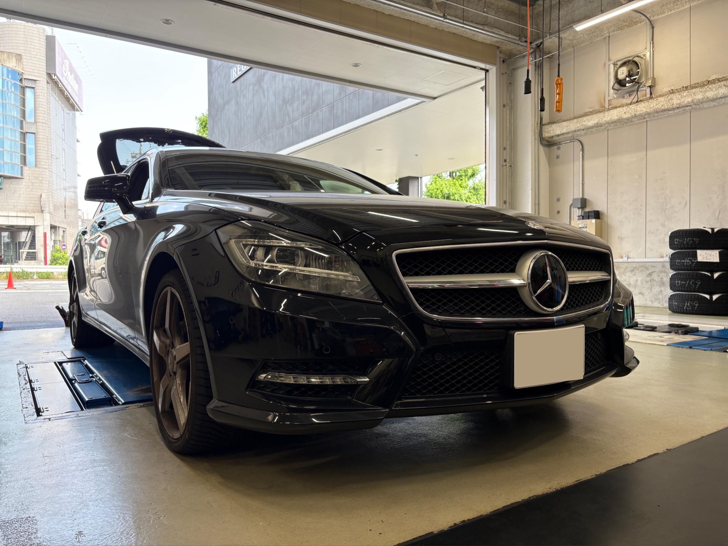 Mercedes-Benz CLS W218 ブレーキパッド・ローター交換 | メルセデス