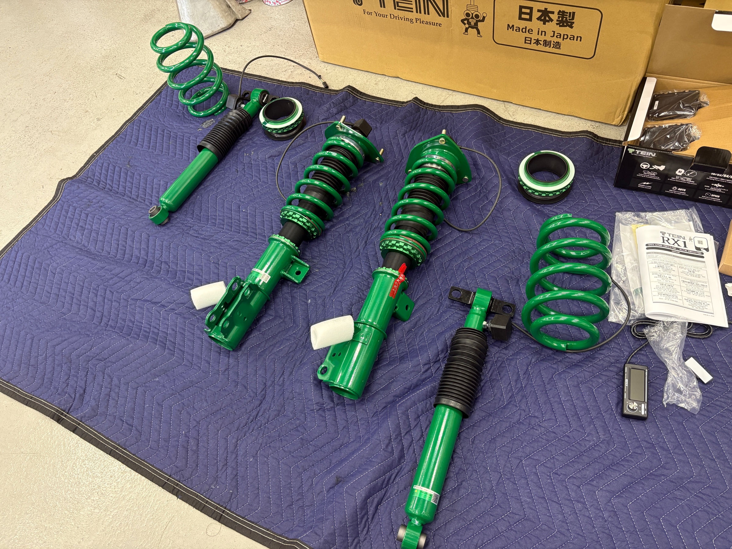TOYOTA 40系アルファード TEIN RX1 with EDFC5 | 取り付け事例