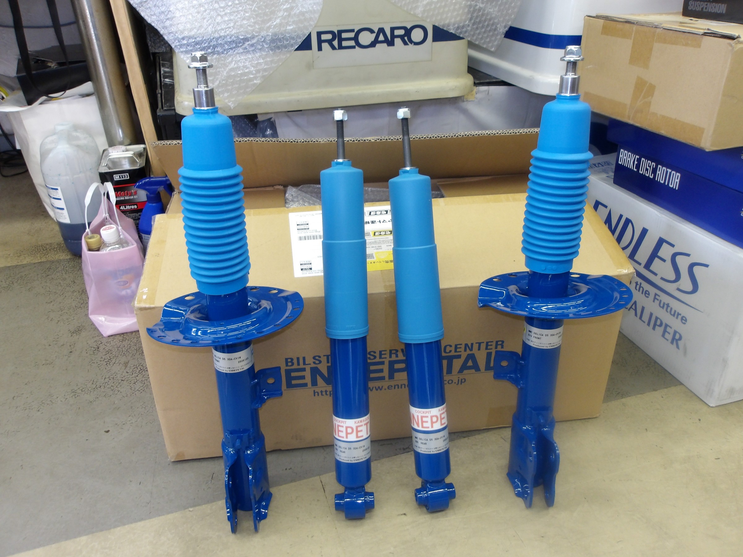 デリカ D:5（CV1W）エナペタル製当店オリジナルショックアブソーバー