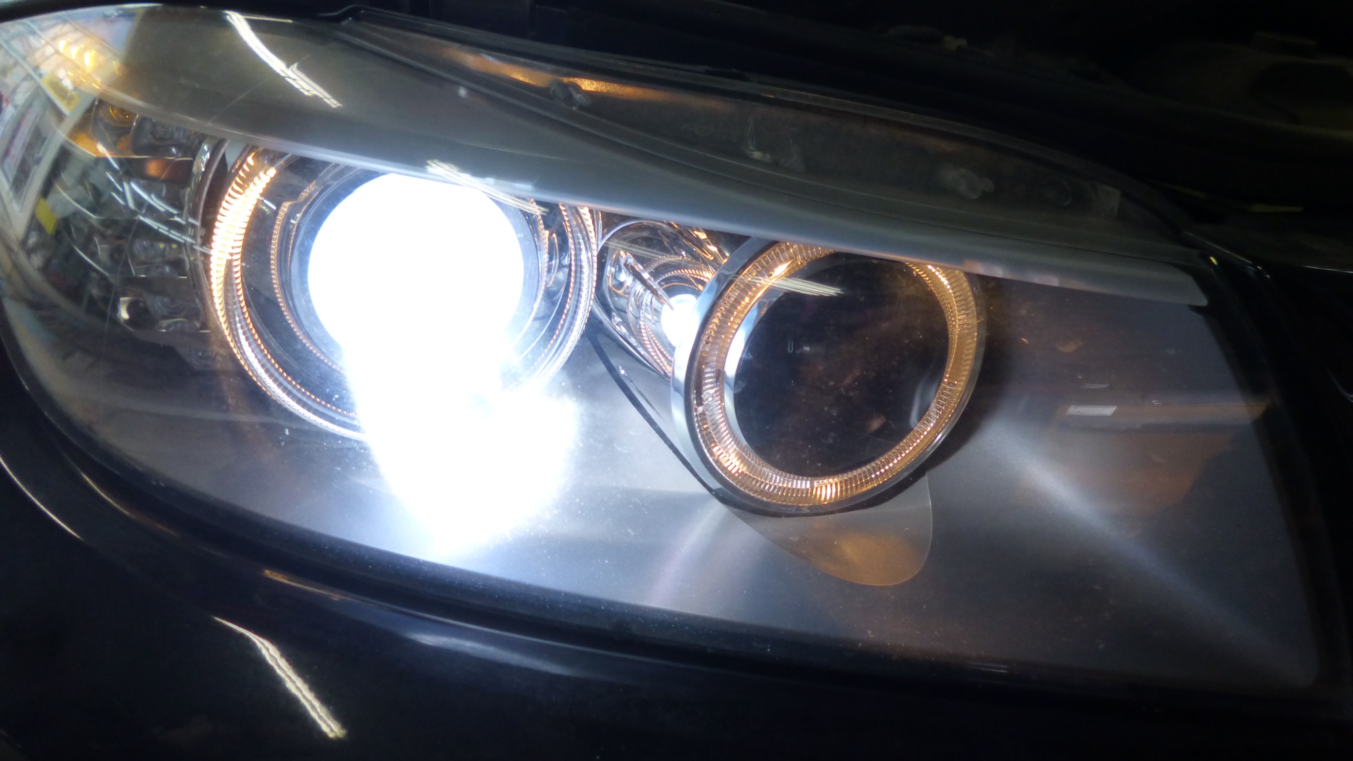 BREX（ブレックス）HID 6000K ULTRA Blighter 107 D1S 取付作業 ／ BMW