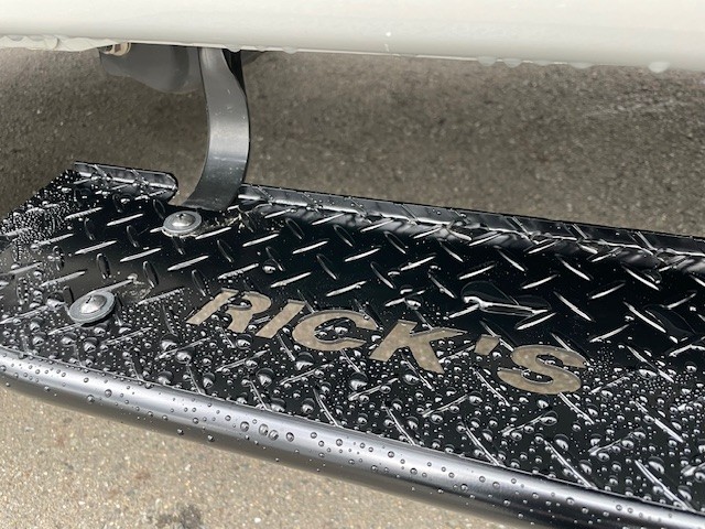 ハイラックス　GRS 純正交換　赤ステッチ　サイドブレーキ YOURS ハイラックス後期専用 GUN125 ブレーキ全灯化キット LED