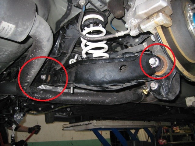 スーパーアライメント施工実施 トヨタ ハリアーハイブリッド 足まわり サスペンション ブレーキ 足まわり サスペンション ブレーキ ブッシュ締め直し 店舗日記 コクピット 麻生 車のカスタマイズにかかわるスタッフより