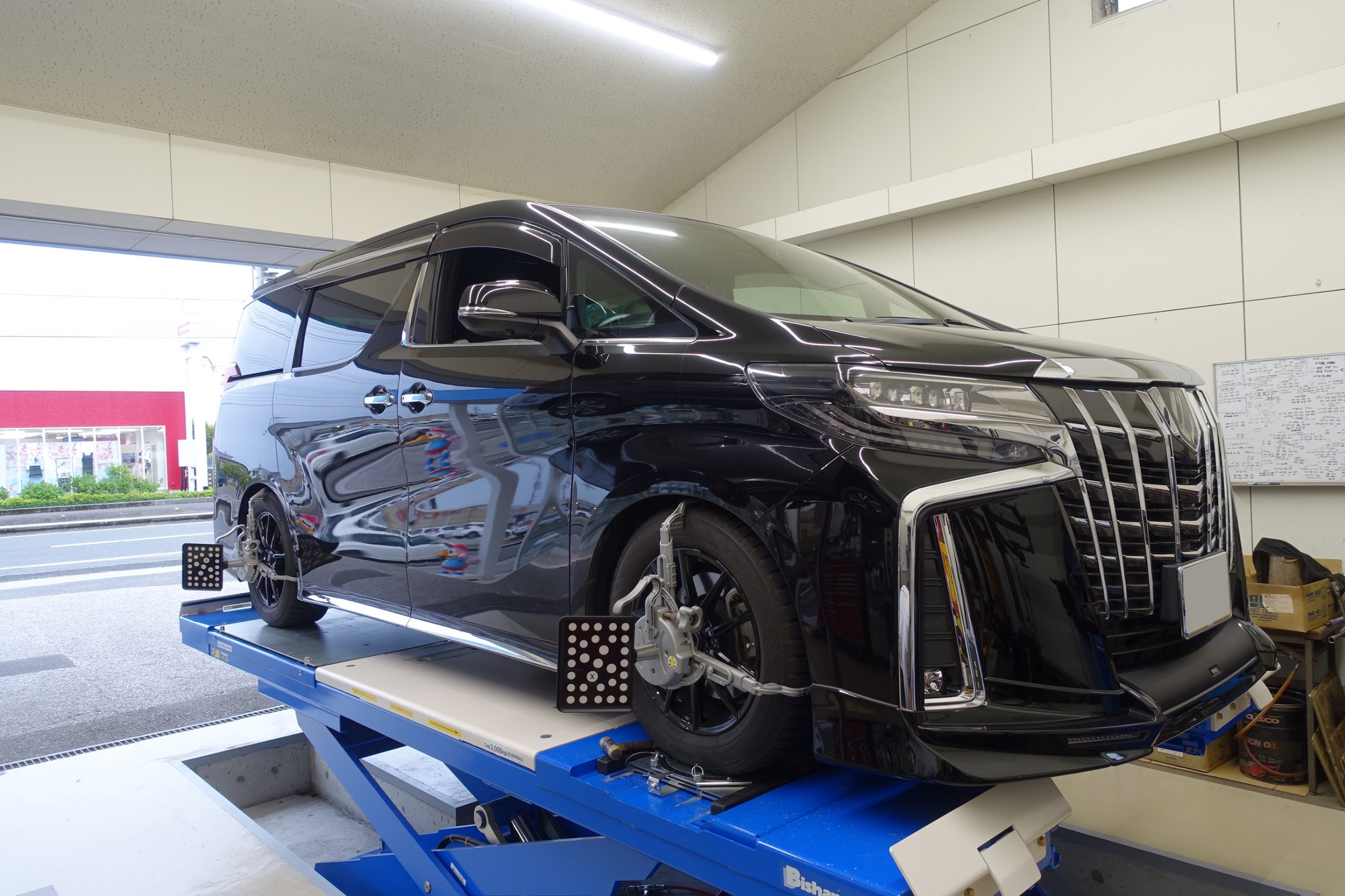 タイヤホイールと車高調の投入で“名前通りの”快適な乗り味が