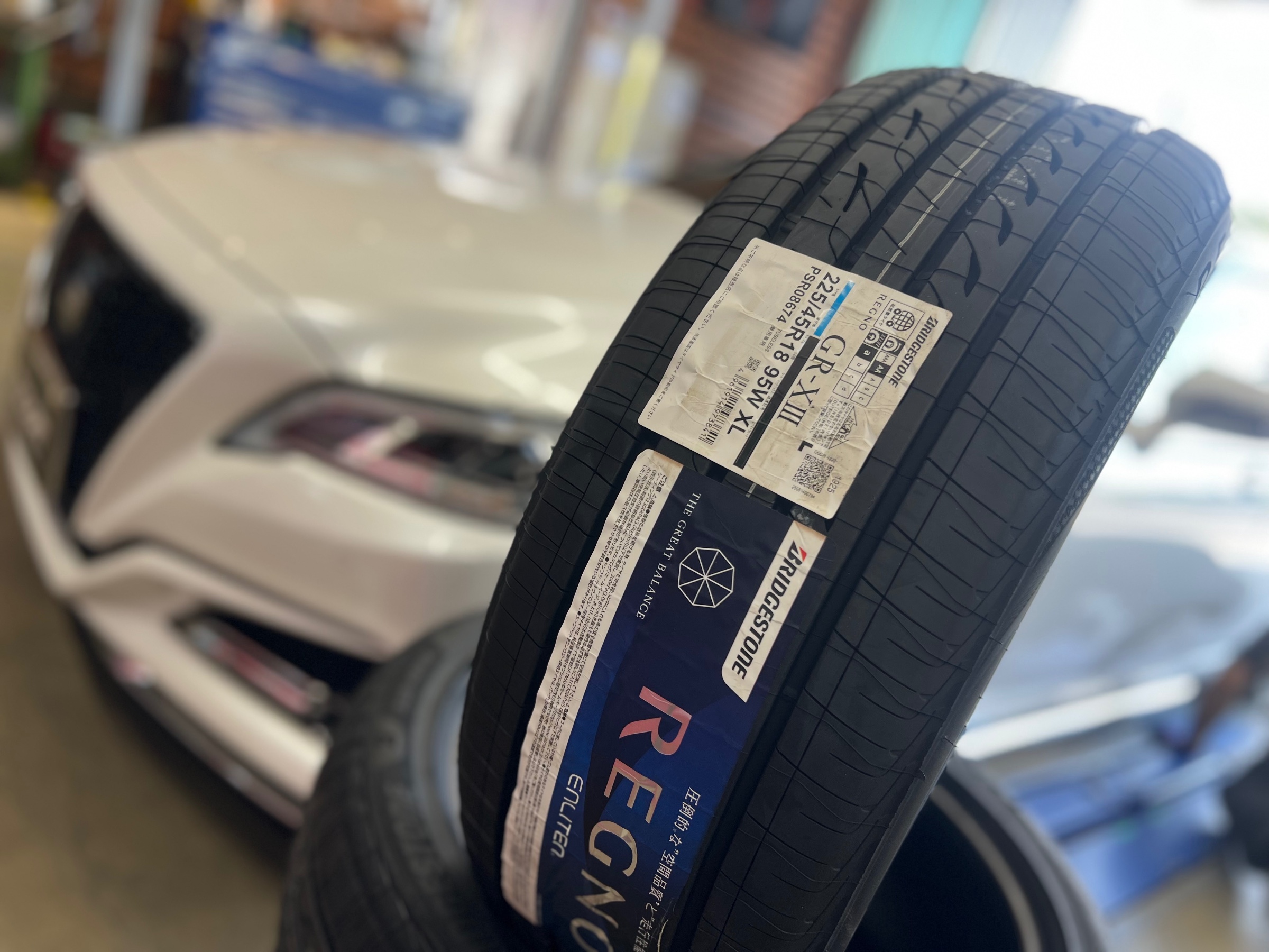 レグノGRX III クラウン220前期ホイール トヨタ - クラウン 220系 純正 ホイール 225/45R18 ブリヂストン