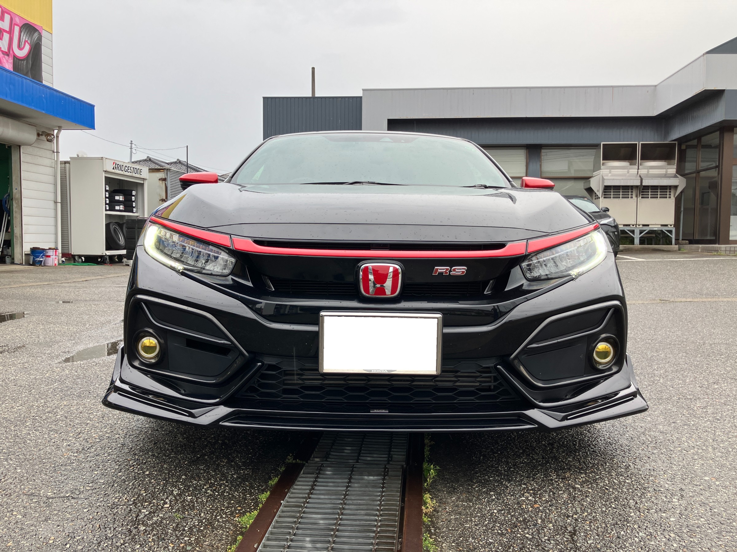 シビック ハッチバック（FK7）のフロントフェイスを．．． | ホンダ