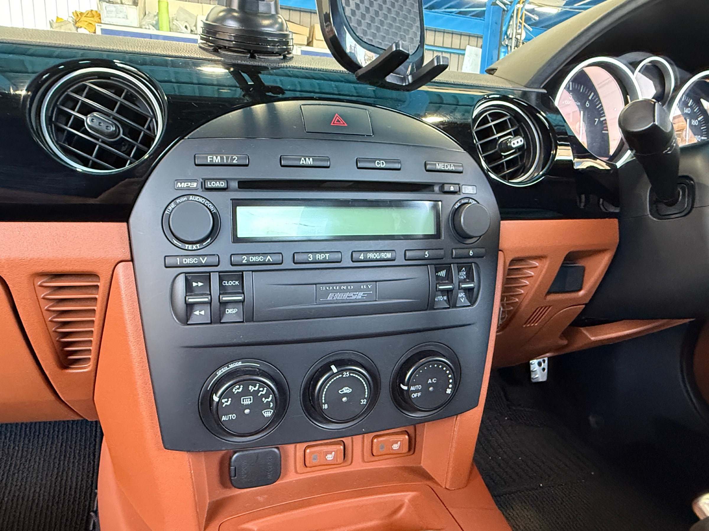 BOSE カーオーディオ　マツダ　ロードスター NC1 ☆純正オーディオBOSEシステムを社外ナビに交換【ロードスター