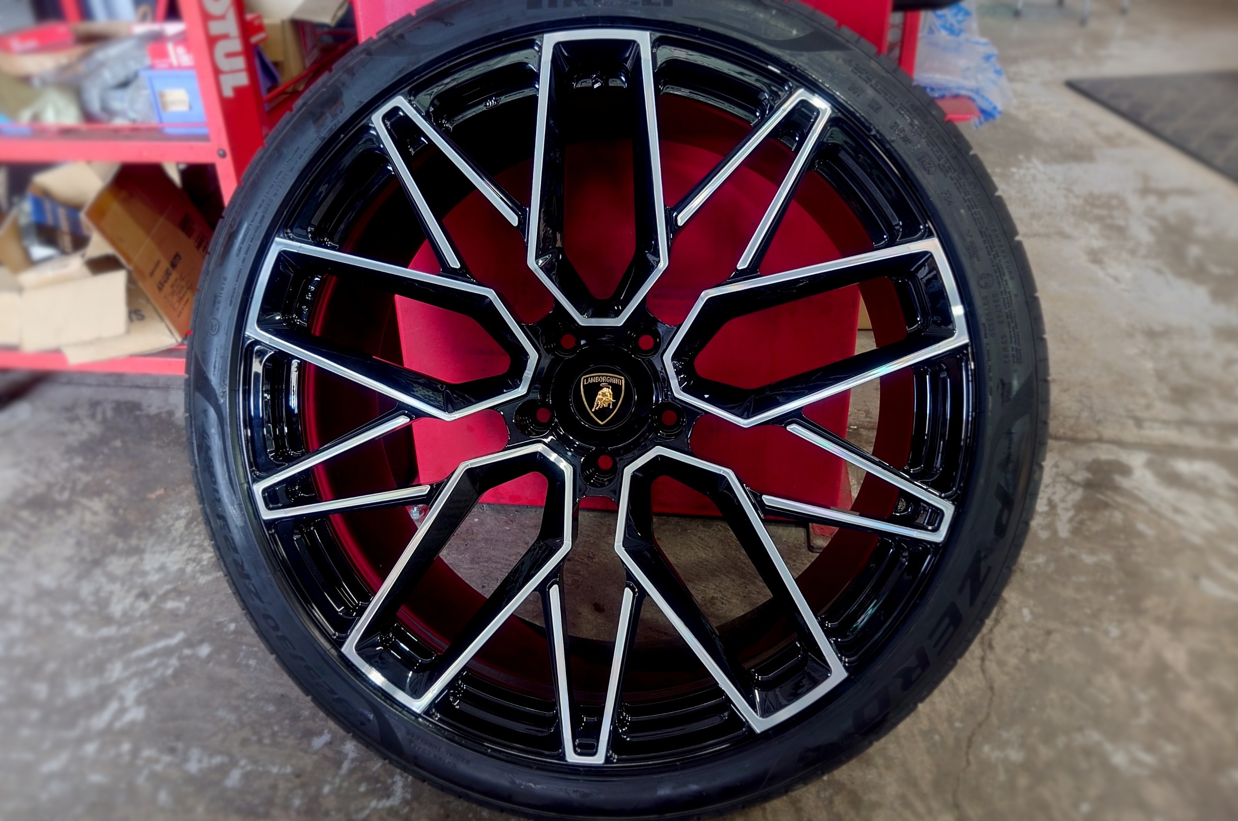 BC FORGED（BCフォージド）「EH-T03」 GLOSS BLACK+D の装着作業