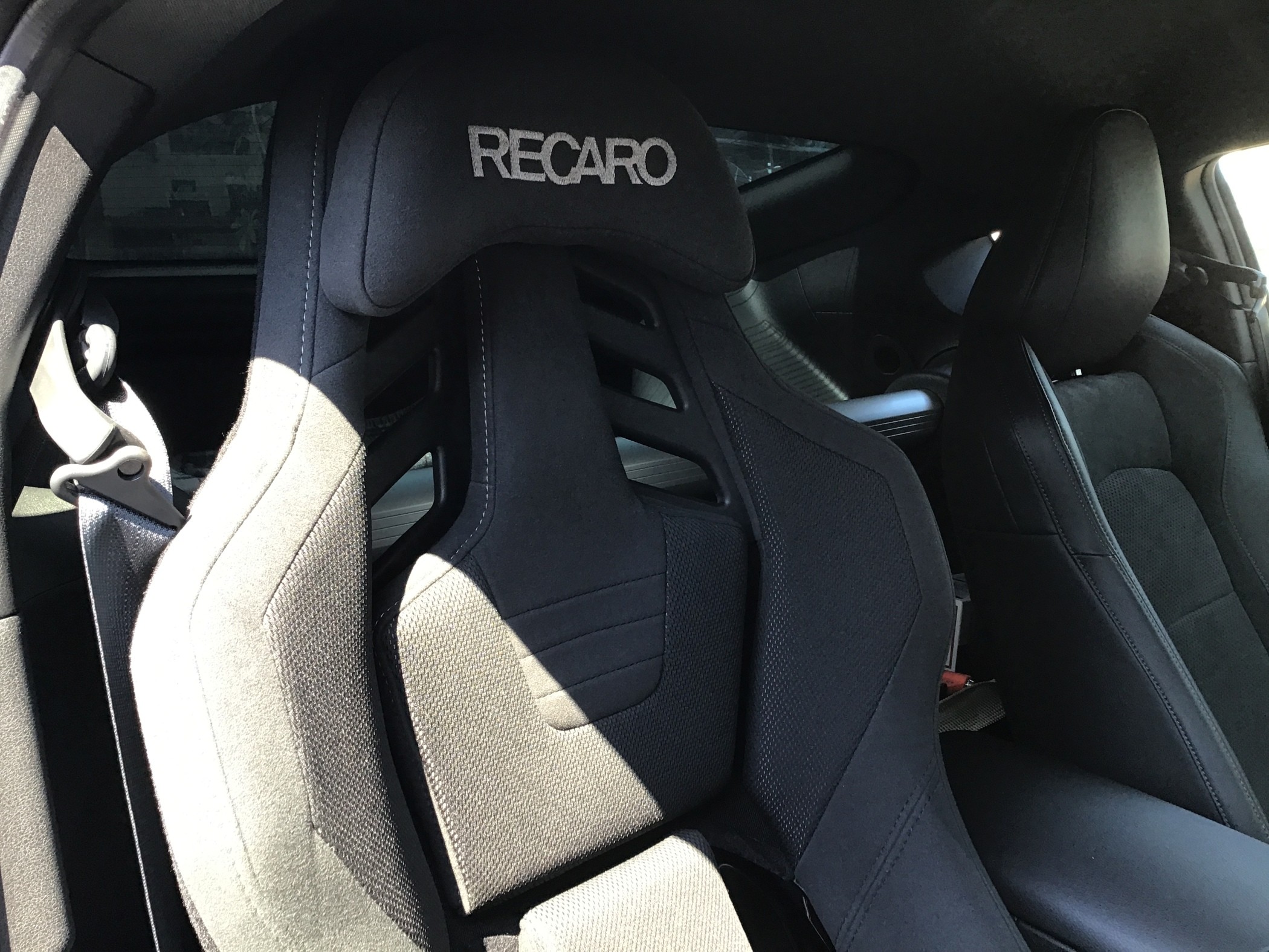 フェアレディZ RZ34 × レカロシート RSS BK 取付 | スタッフ日記