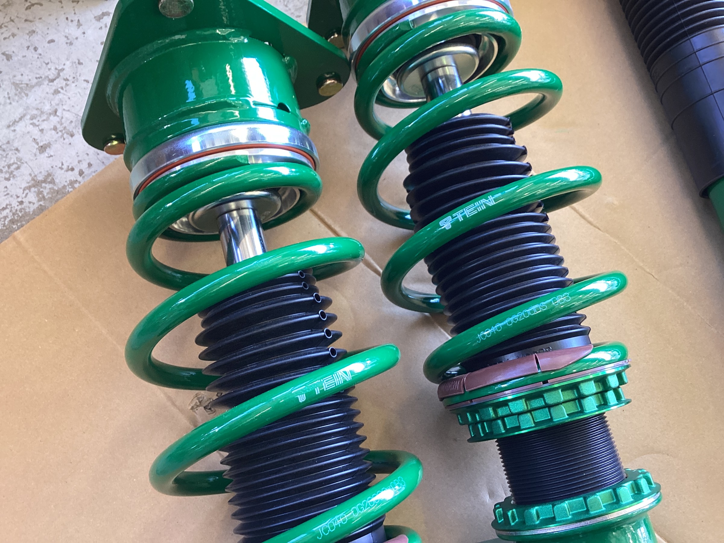 プリウス ZVW50 車高調取り付けます！ | トヨタ プリウス 足まわり