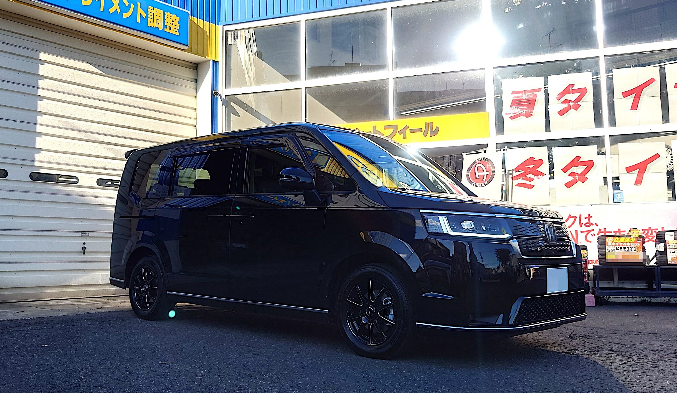 ブリヂストン エコフォルム CRS23 B/MN と ブリヂストン ブリザック WZ