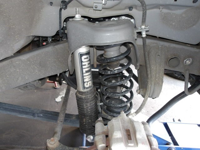 h*4様 新車外し　ジムニー JB64W 純正サスショックアブソーバーステアリン h*4様 新車外し ジムニー JB64W 純正サスショックアブソーバー