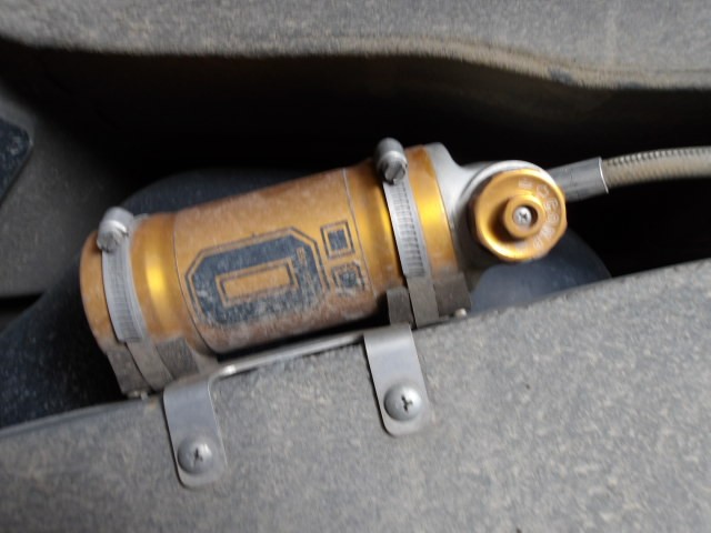 ジムニー（JB64W）オーリンズ製ショックアブソーバーオーバーホール