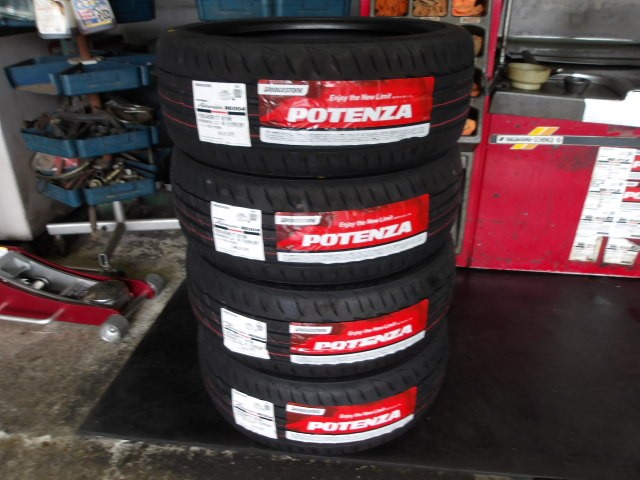 アレナリア スイフトスポーツ（ZC33S）ブリヂストンタイヤ「ポテンザ アドレナリン