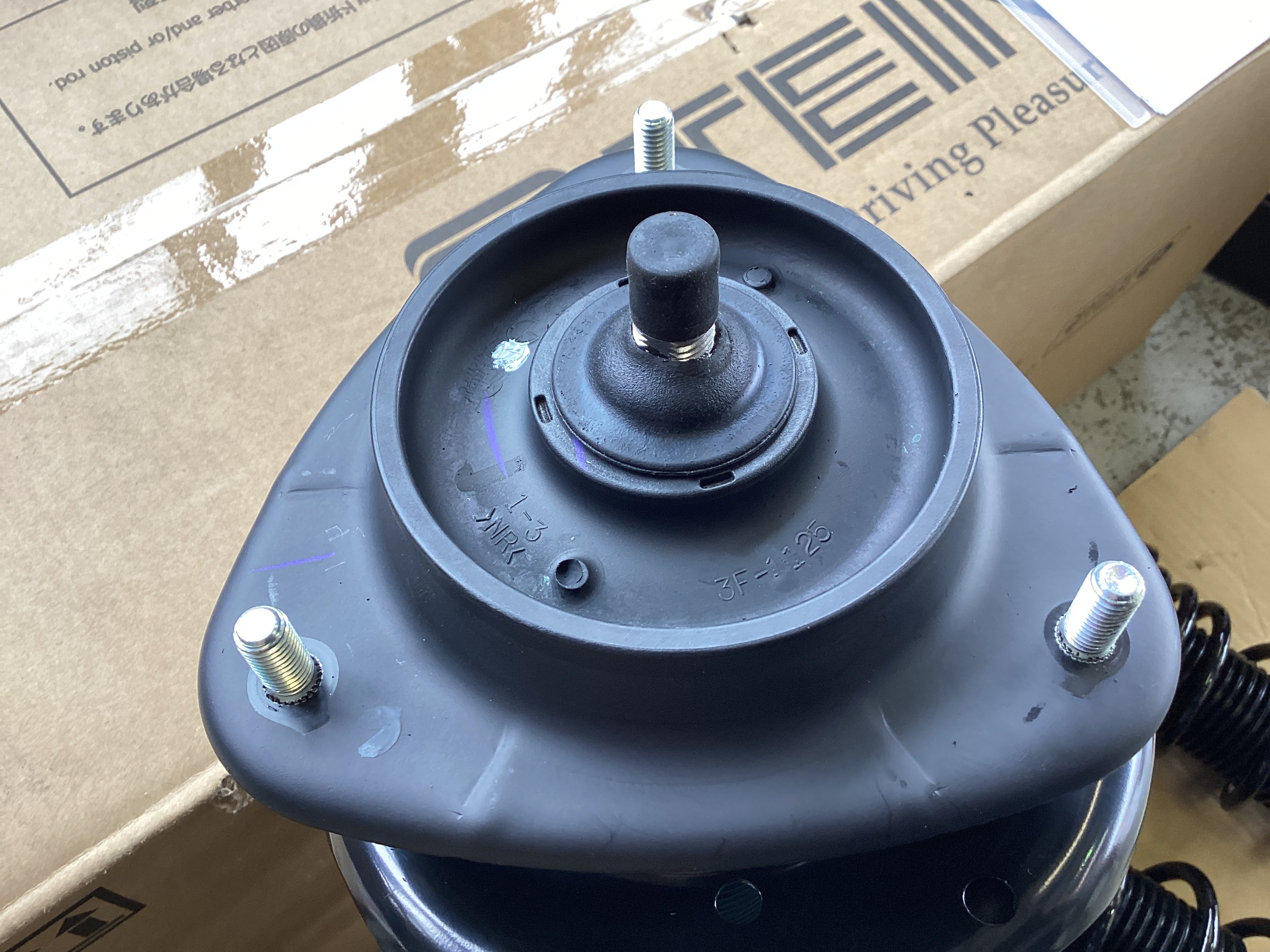 レガシィアウトバック BS9 ショックアブソーバー交換します！ | スバル