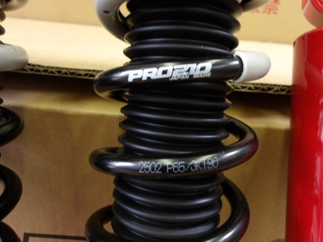 エブリイワゴン（DA17W）タナベ製車高調「サステック プロ CR」装着