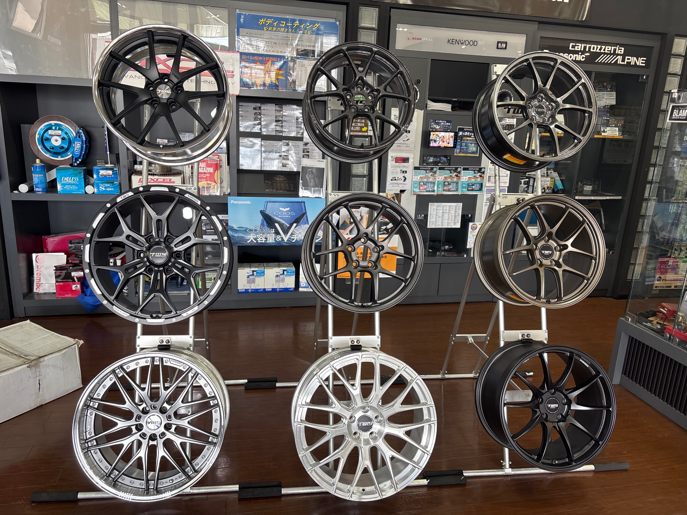 続々と展示ホイールが来てます！