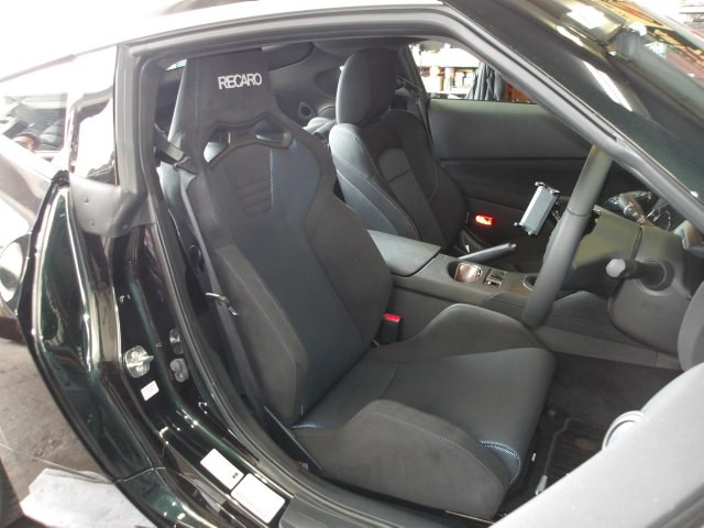 フェアレディZ（RZ34）レカロ製リクライニングスポーツシート「SRｰS