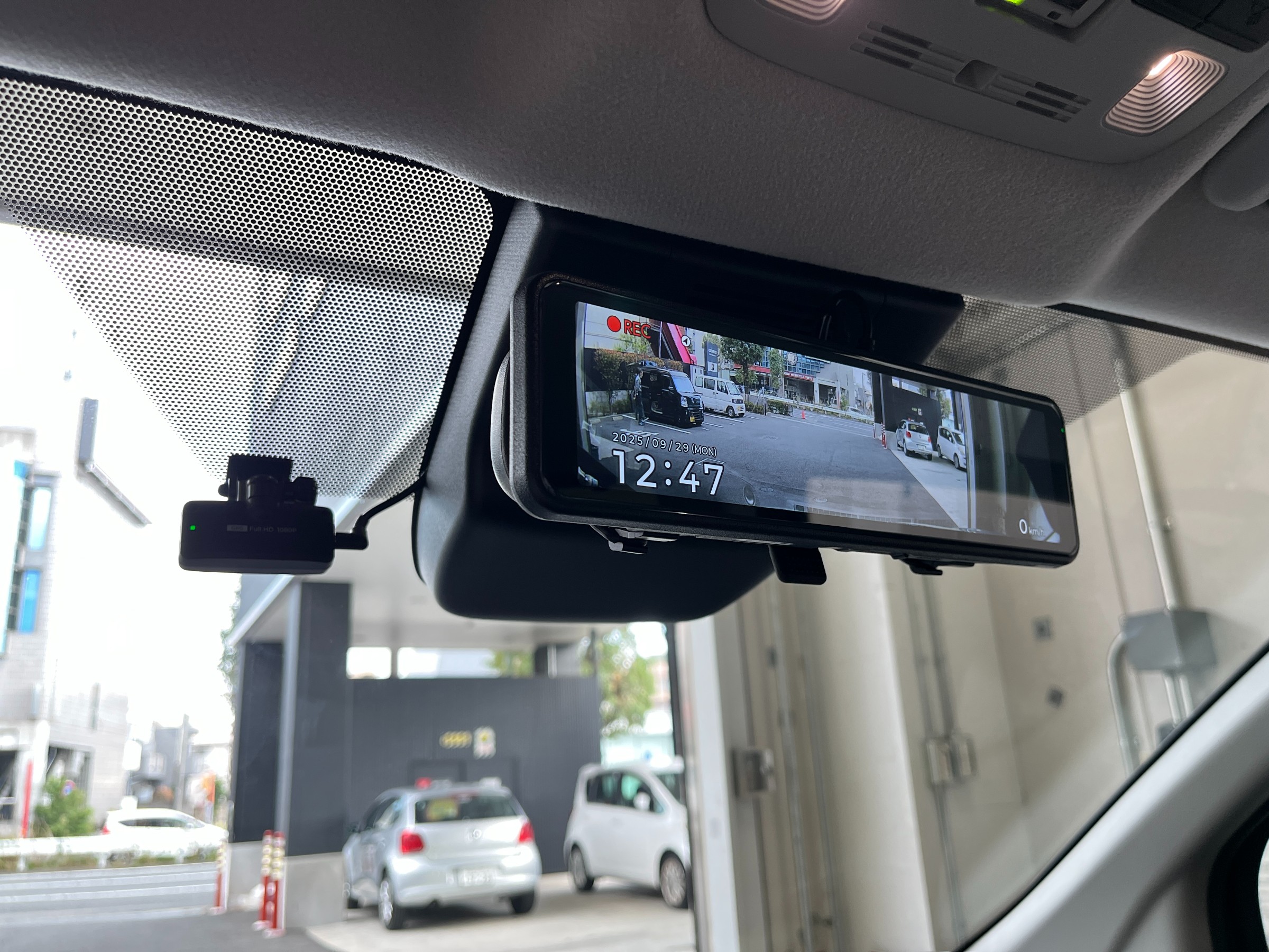 TOYOTA SIENTA 10系 “COMTECデジタルインナーミラー”型ドラレコ