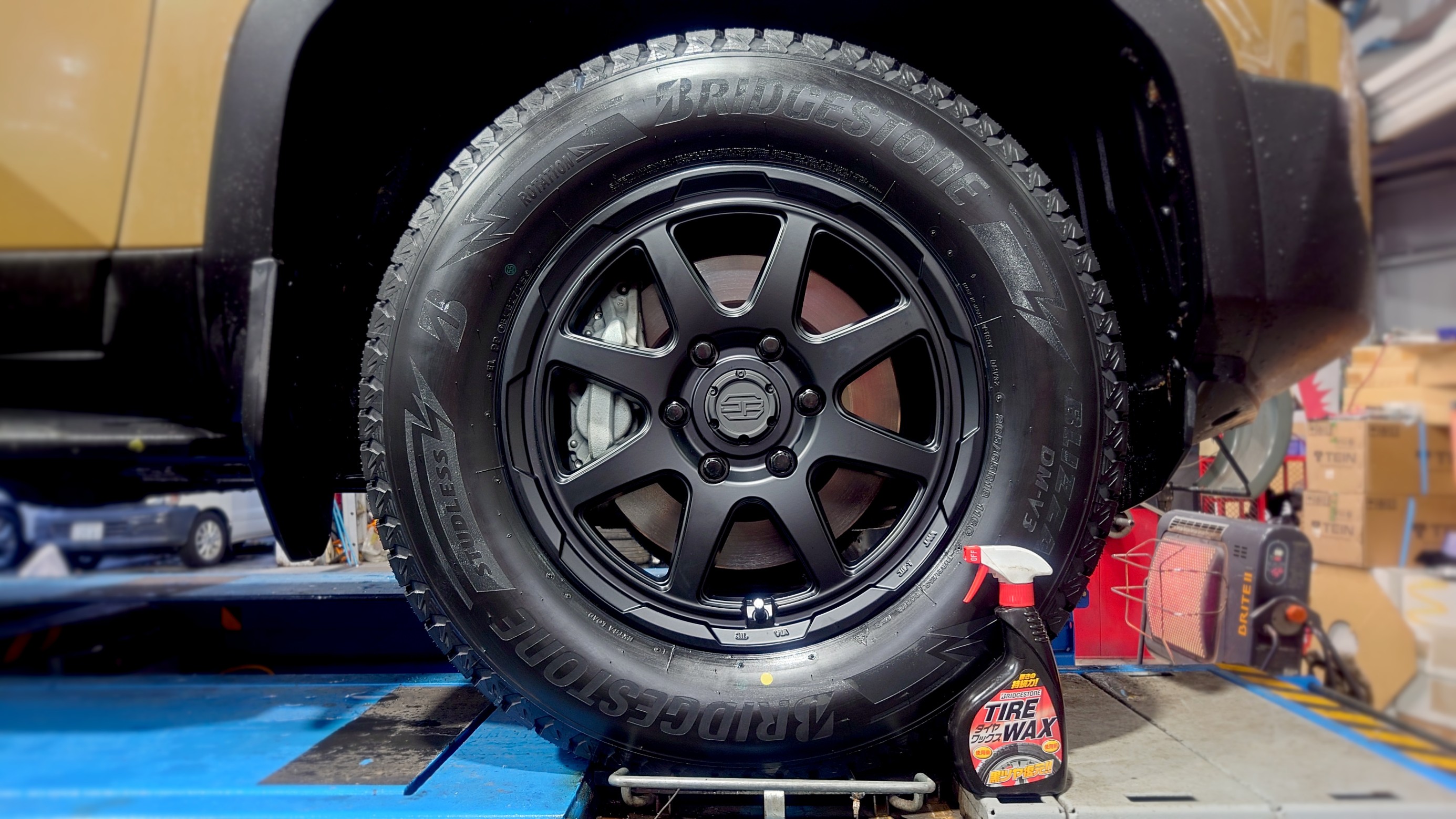 ブリヂストン スタッドレスタイヤ ブリザック DM-V3 と ウェッズ