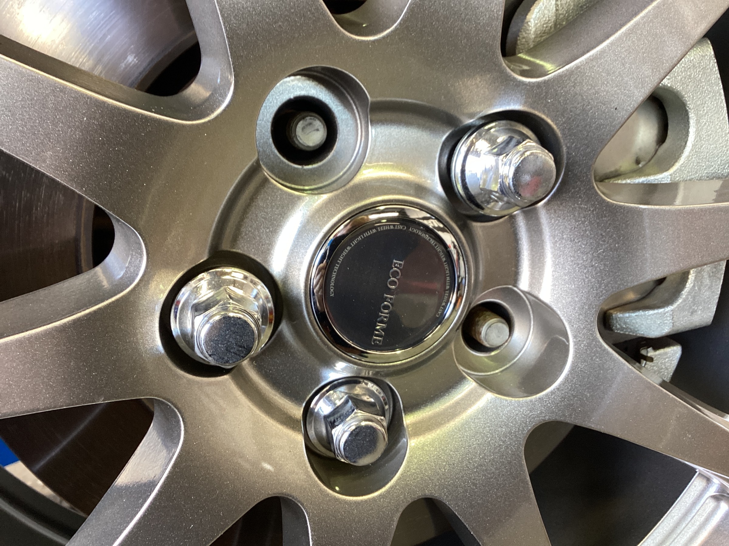 スタッドレスタイヤ装着！ | スタッフ日記 | コクピット 名取 | 車の