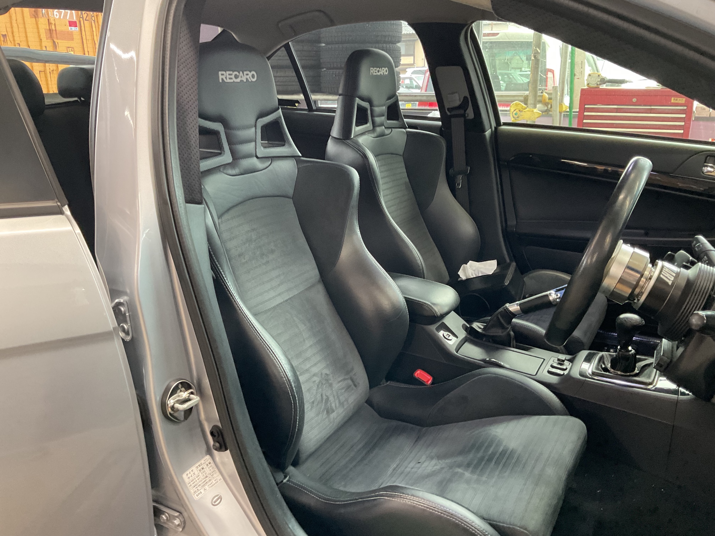 三菱/ランサーエボリューションX】にRECARO新フルバケットシートRSSを