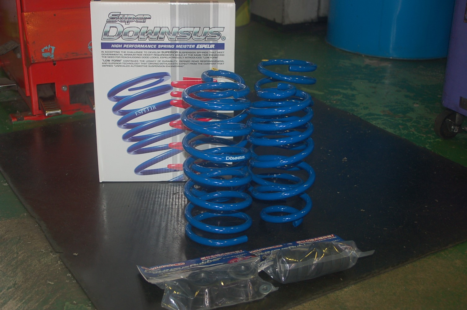 エクストレイル ローダウンでよりスタイリッシュに 日産 エクストレイル 足まわり サスペンション ブレーキ 足まわり サスペンション ブレーキ サスペンションパーツ関連取付 Staff日記 コクピット さつま貝塚 車のカスタマイズにかかわるスタッフより