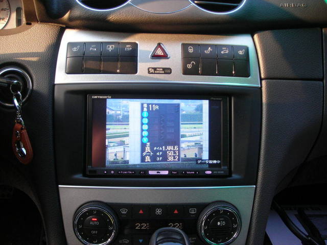 2009年メルセデスベンツ W211 E320CDI 純正ナビヘッドユニット 2009年メルセデスベンツ W211 E320CDI 純正ナビヘッドユニット