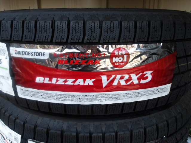 シエンタ（NSP172G）ブリヂストン スタッドレスタイヤ「ブリザック