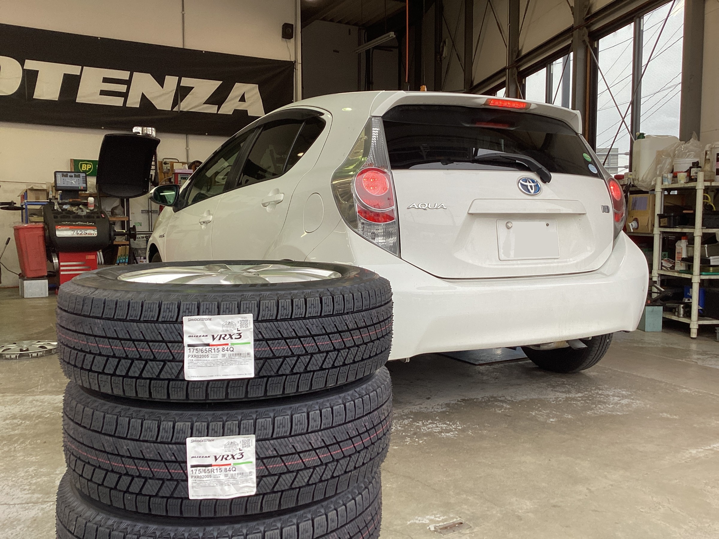 スタッドレスタイヤ装着！ | スタッフ日記 | コクピット 名取 | 車の