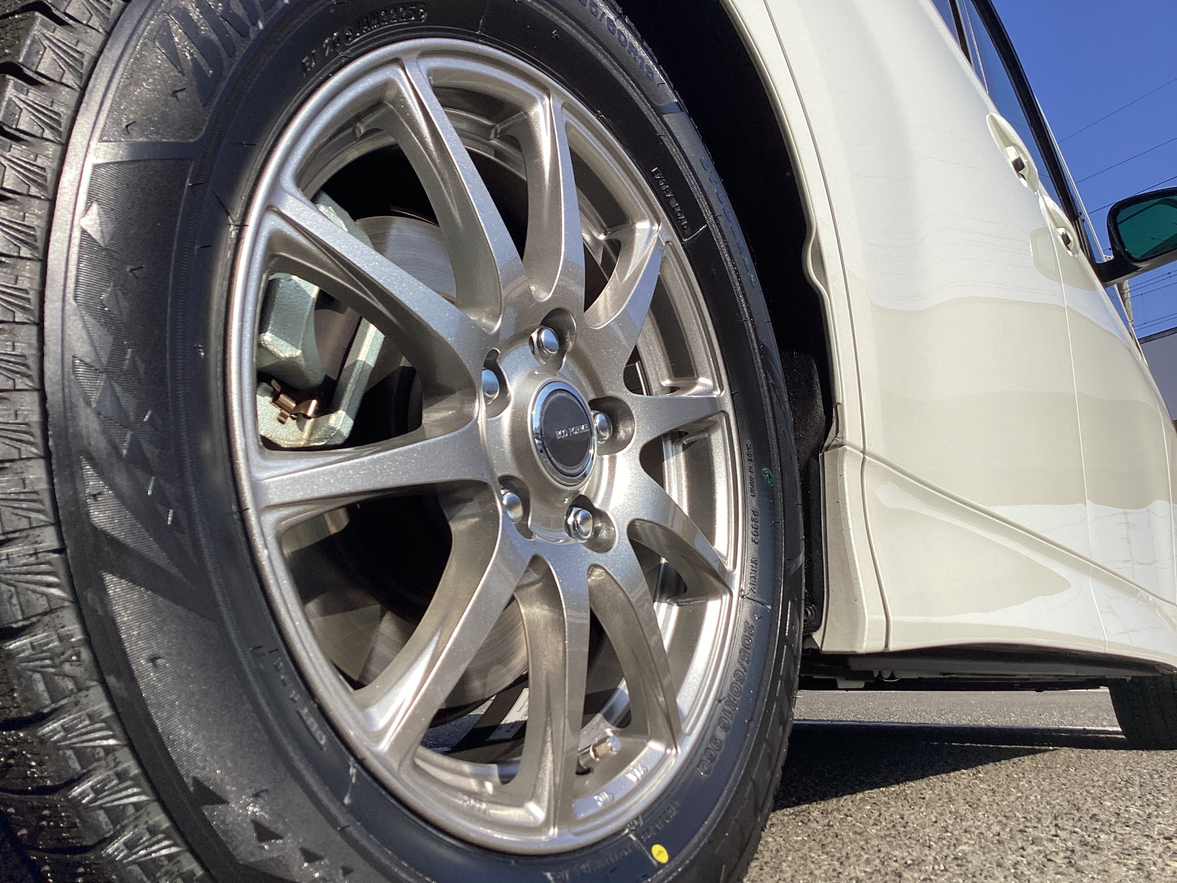 スタッドレスタイヤ装着！ | スタッフ日記 | コクピット 名取 | 車の