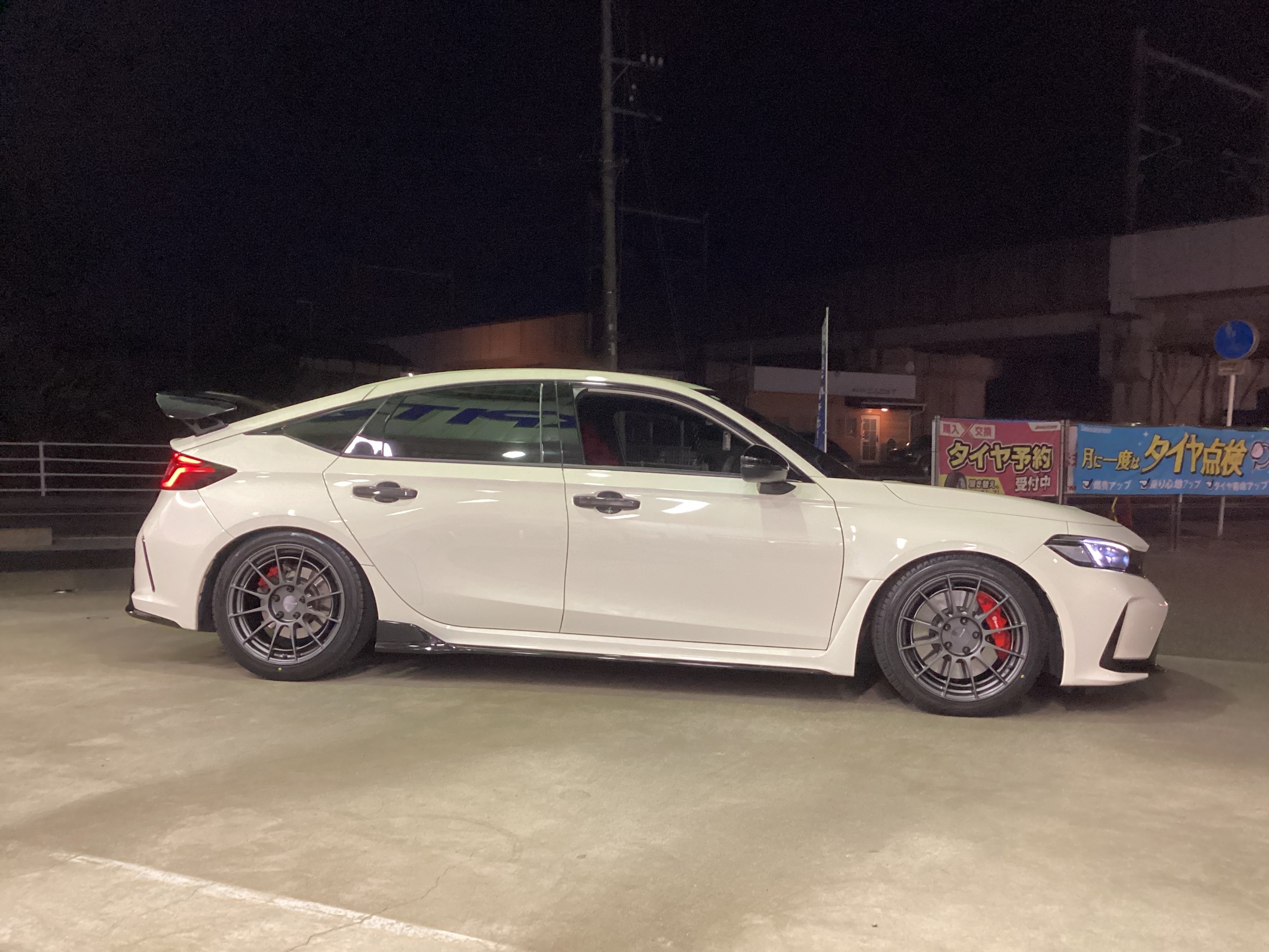 スタッドレスタイヤ装着！ | スタッフ日記 | コクピット 名取 | 車の