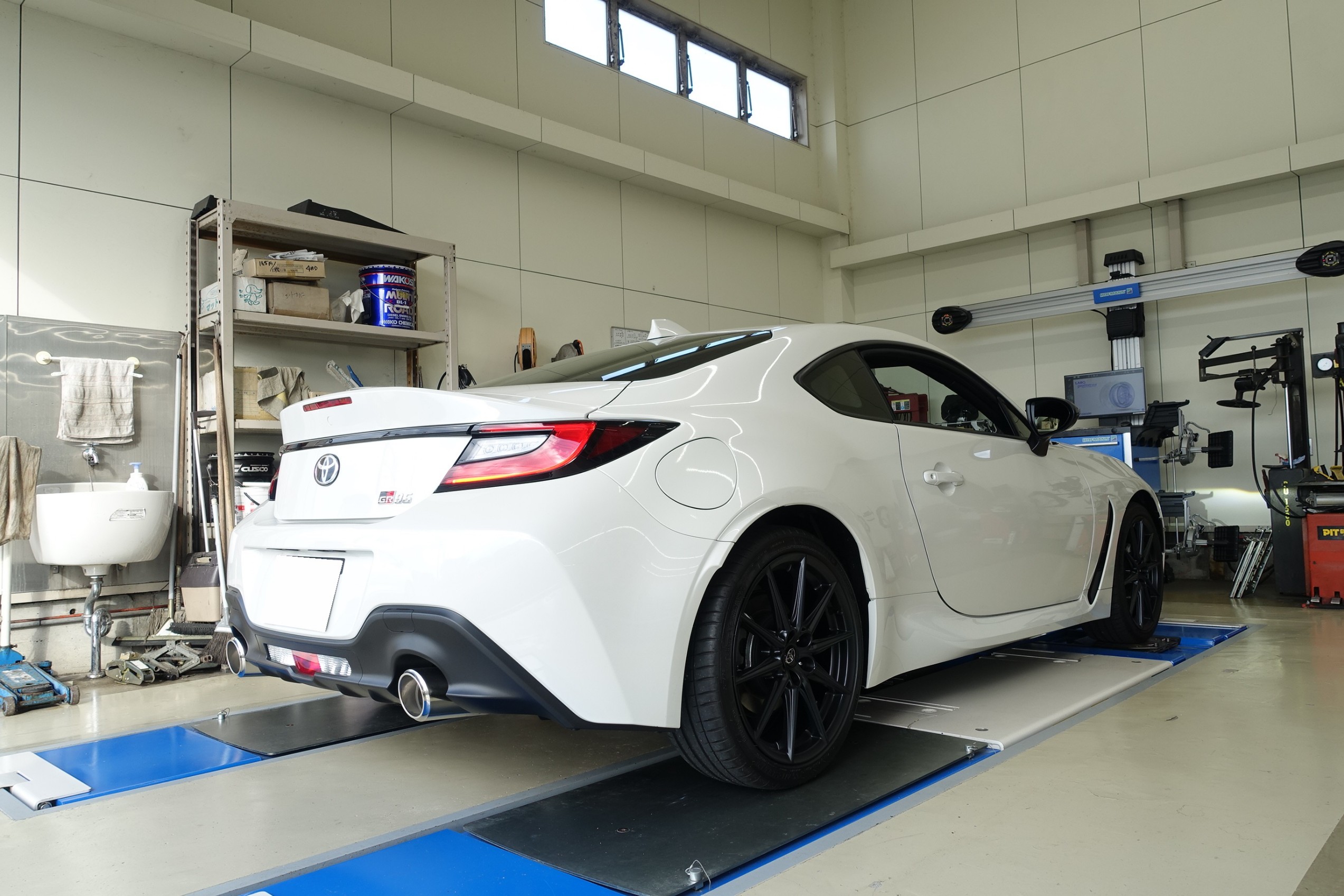 走り』『快適性』『お値段』それら全てのトータルバランスに優れた当店