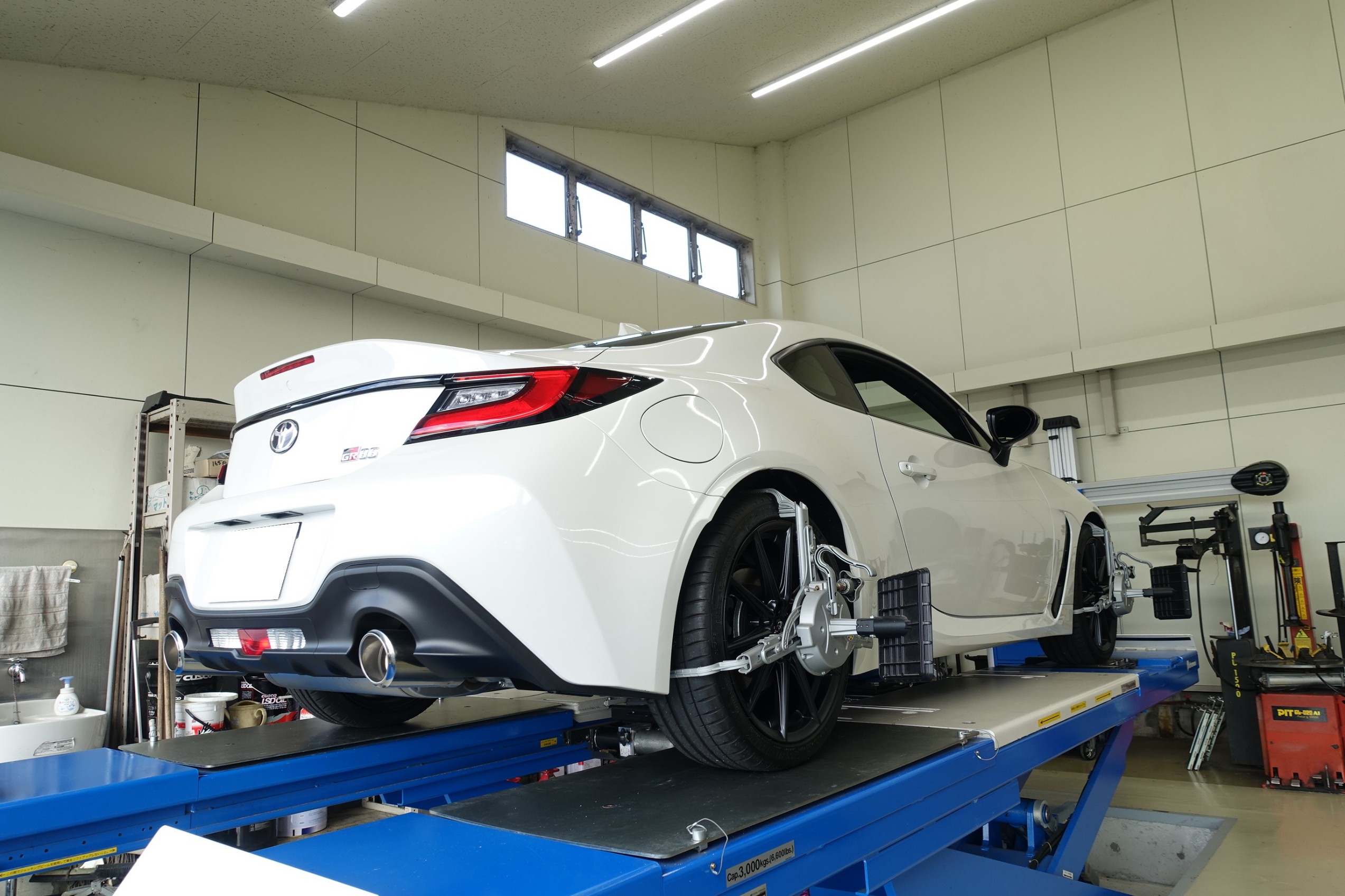 走り』『快適性』『お値段』それら全てのトータルバランスに優れた当店