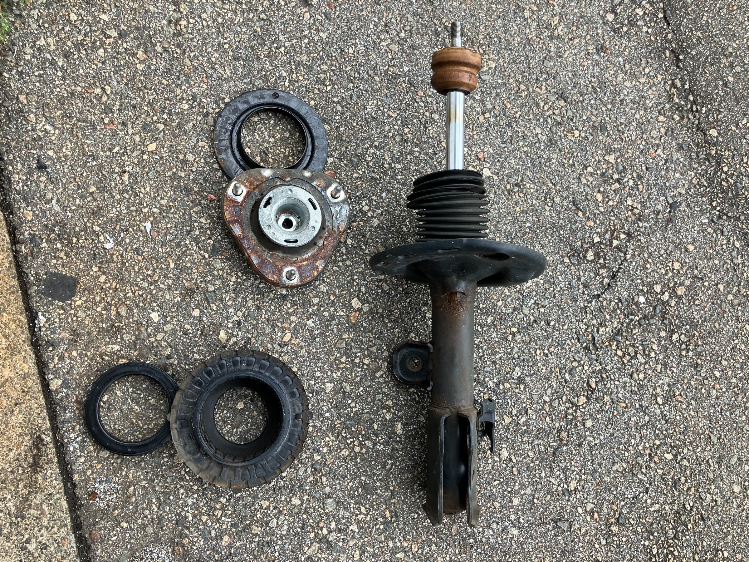 GGH20Wアルヴェル足回り純正微走行3000キロ GGH20Wアルヴェル足回り