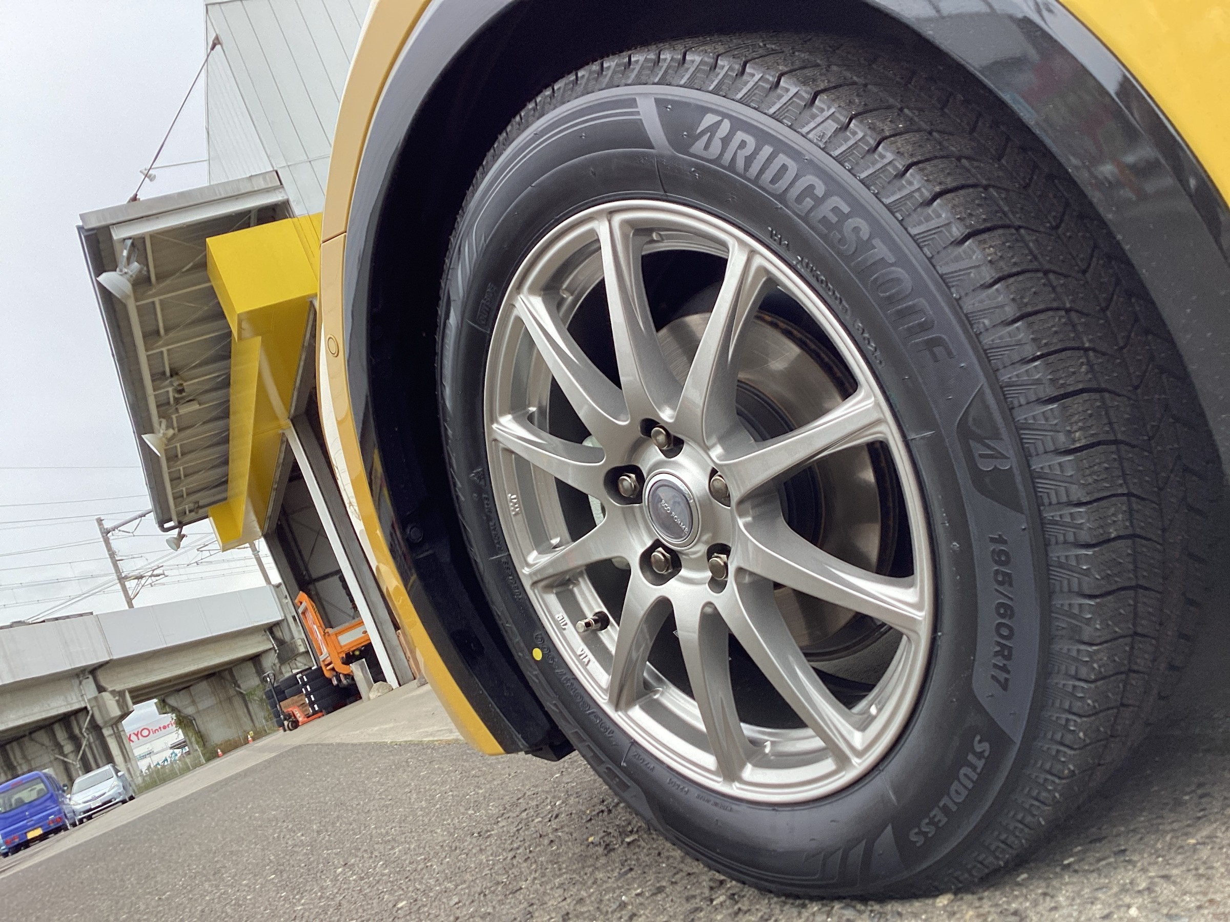 スタッドレスタイヤ装着！ | スタッフ日記 | コクピット 名取 | 車の