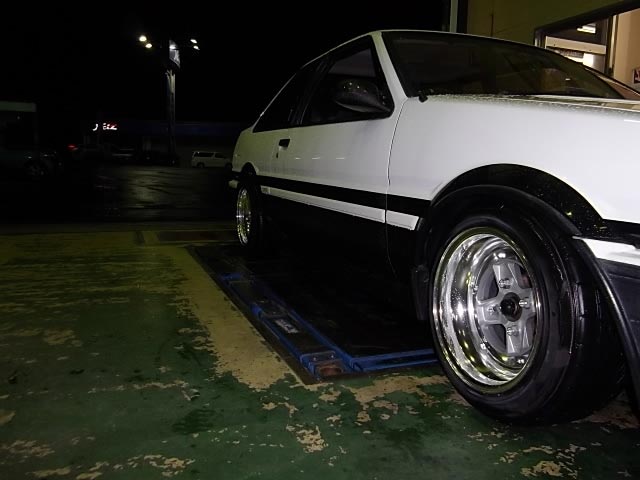 Ae86レビンにssr Mk 装着 よ ひんのさぎょうにっき スタイルコクピット 桑名 お店の得意技紹介