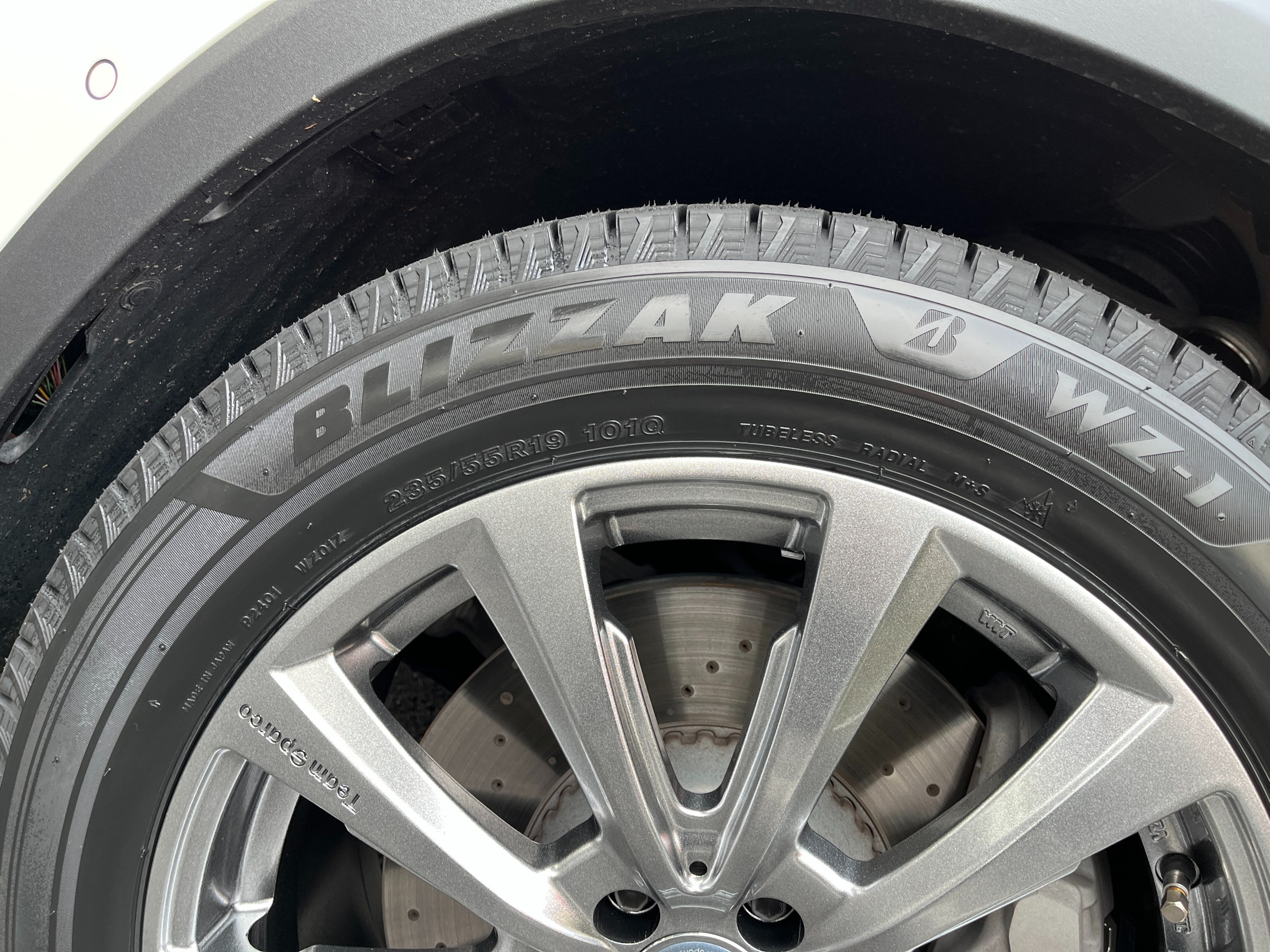 Mercedes-Benz GLC X254 スタッドレスタイヤホイールセット取付