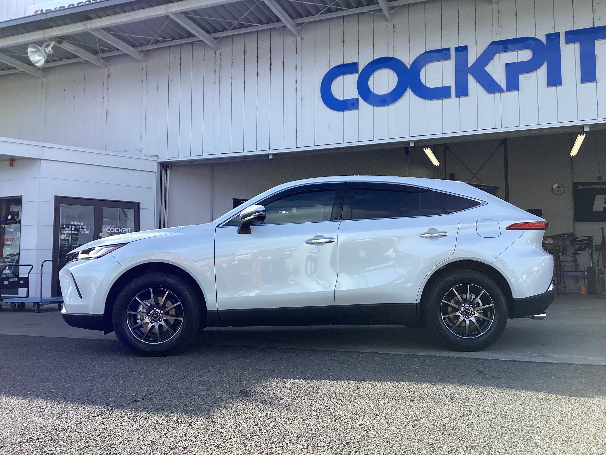 スタッドレスタイヤ装着！ | スタッフ日記 | コクピット 名取 | 車の