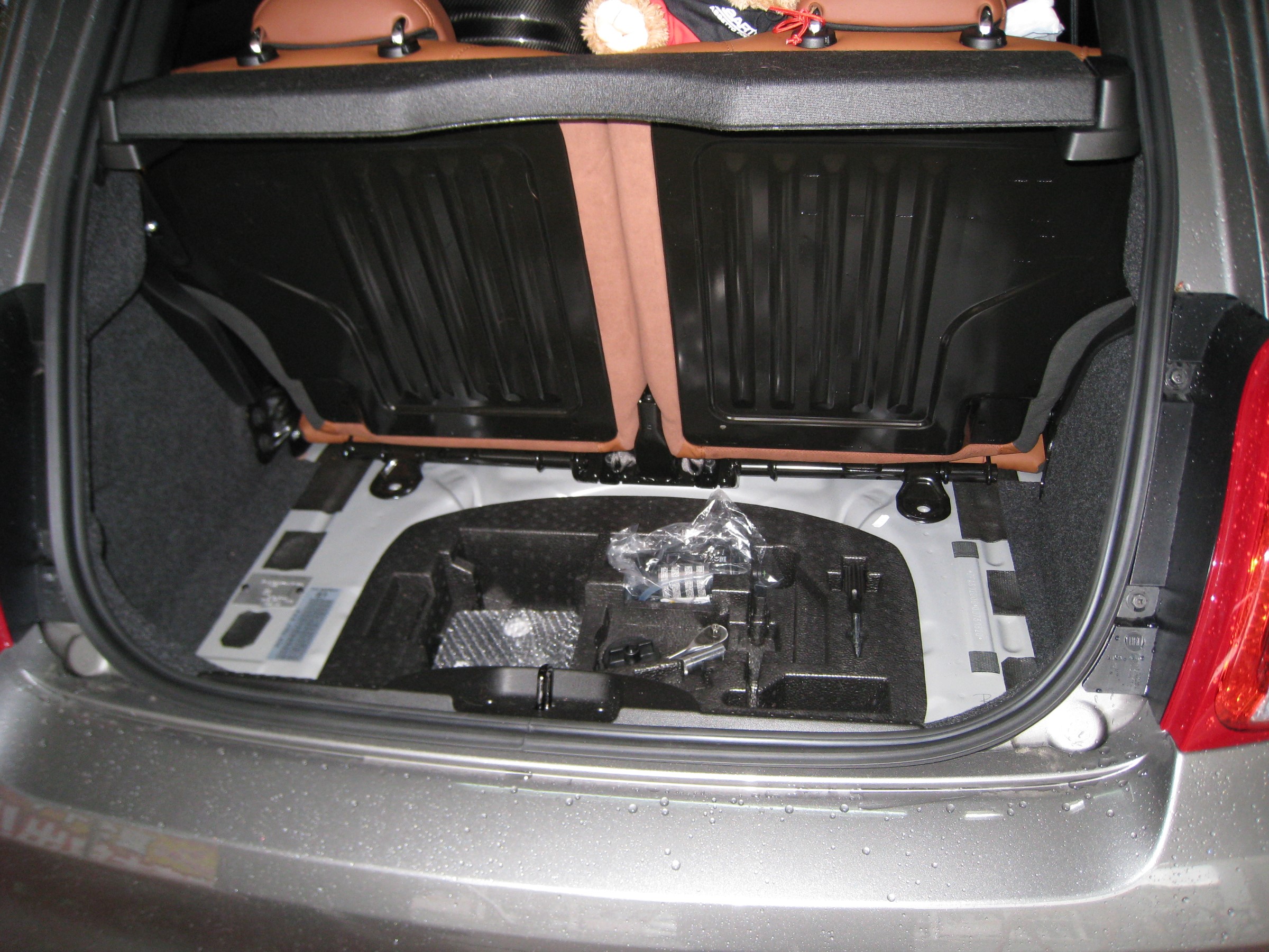 DIY製作 アルミ製イエロー アバルト 500 595 トランクブレースバー