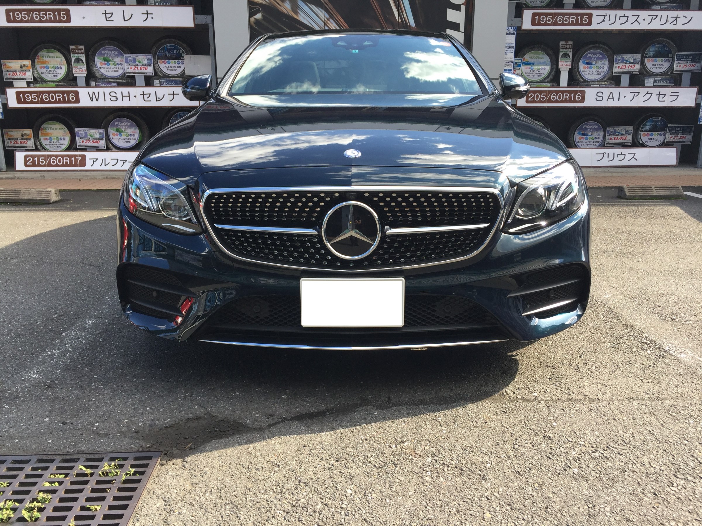 新品　ベンツ Eクラス W213 前期 ダイヤモンドグリル ブラック 社外 取付工賃込!! ベンツ Eクラス W213 前期 ダイアモンドグリル