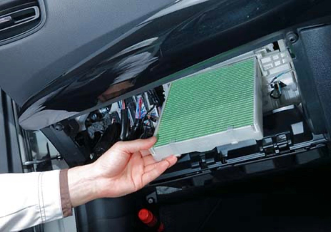 スタイルコクピットズーム　エアコンフィルター交換