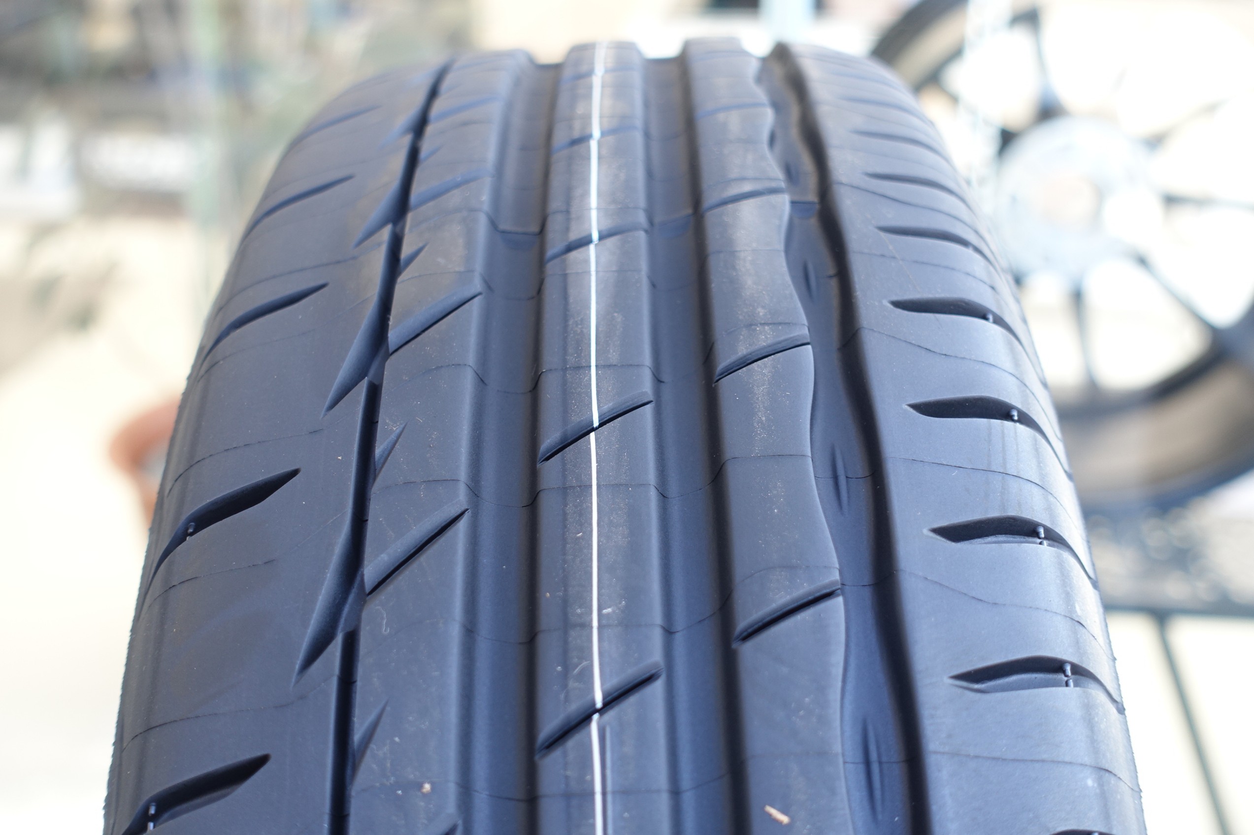 人気沸騰中のNew POTENZA「RE-71RZ」&「Adrenalin RE005」が“ドカッと