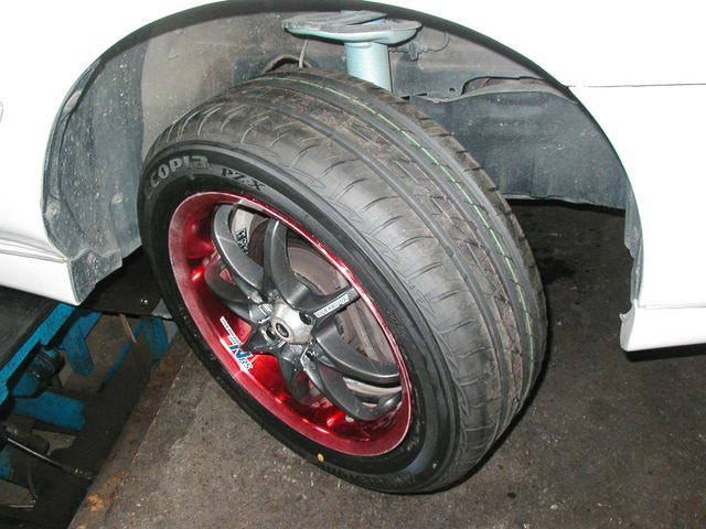 カローラワゴン ブリヂストンPZ-X装着。 | 作業日誌 | コクピット 川越