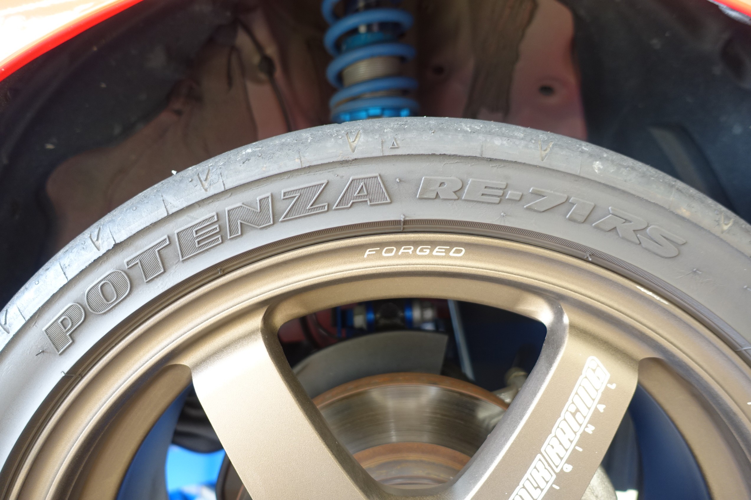 楽しすぎて思わず“ニンマリ”するタイヤが本日から発売開始！「POTENZA