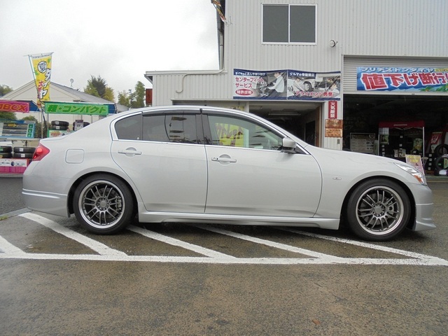 V36車高調交換。 | アフターパーツ取り付け事例☆ | コクピット 麻生