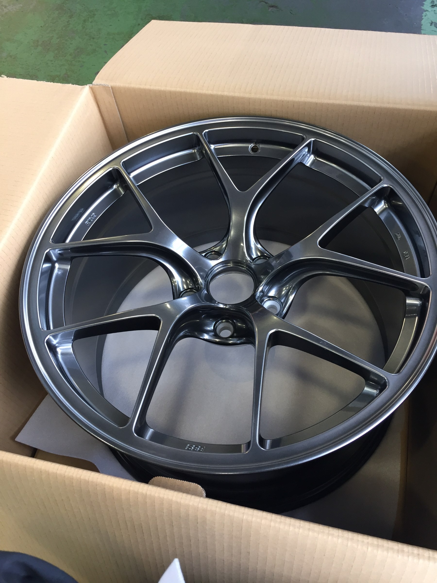 BMW M2 BBS RI-D装着！！！ | BMW 2シリーズ ホイール タイヤ > タイヤ