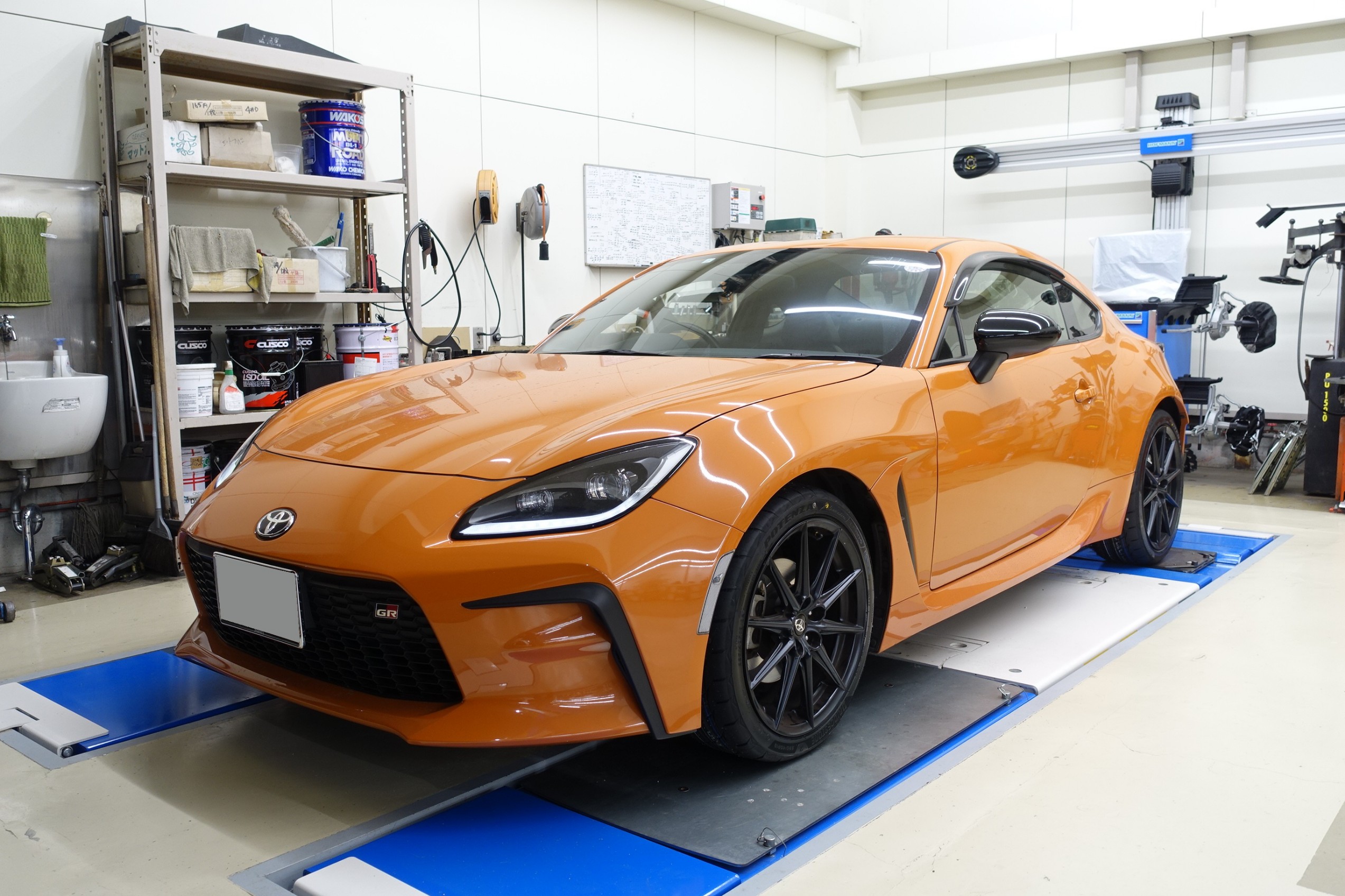 あなたはどちらを選びますか？トヨタGR86（ZN8）に「POTENZA RE-71RZ