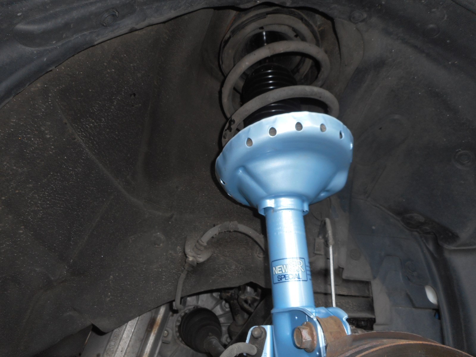 フォレスター Sh5 ショック交換 スバル フォレスター 足まわり サスペンション ブレーキ カスタマイズ別ショーケース コクピット 名取 お店の取付加工事例紹介