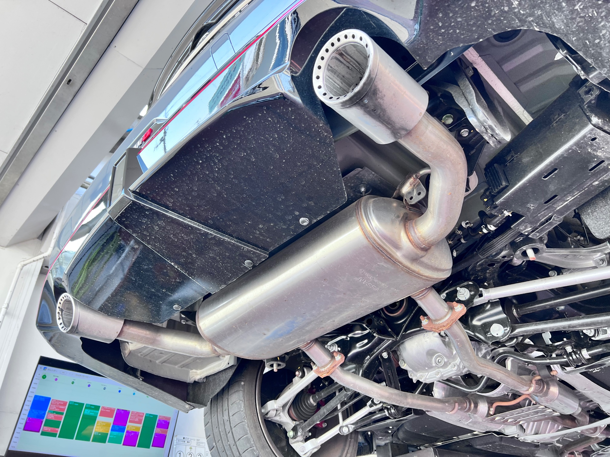 V37 スカイラインNISMOに珠玉のサウンドを！オオクボファクトリーの